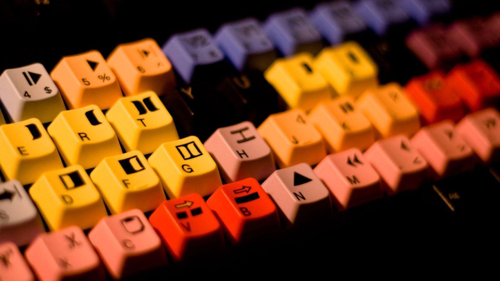1600x900 Film Editing Wallpaper