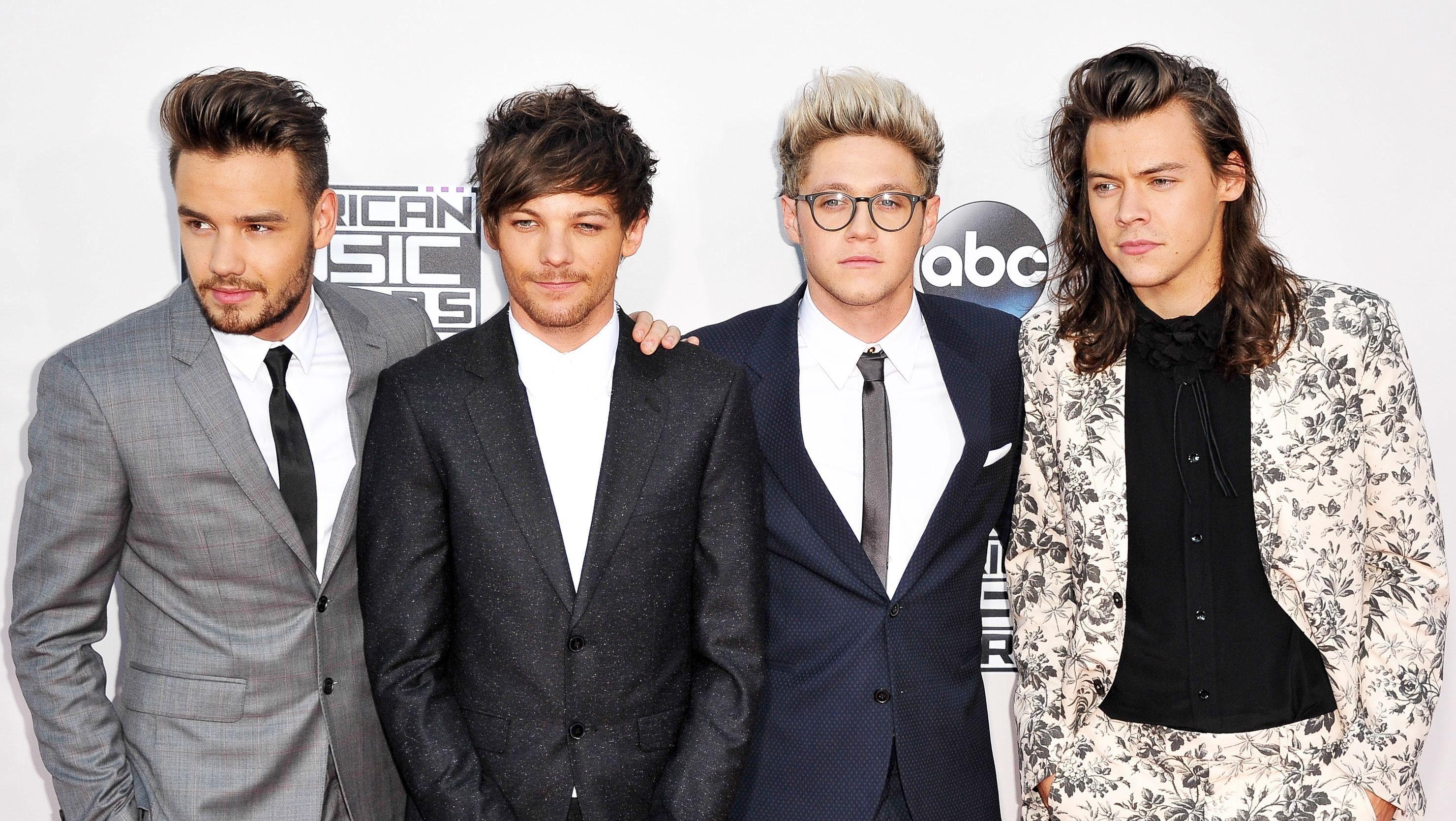 2960x1669 One Data Src One Direction Wallpaper For Phone Laptop The One Direction Band Break Up