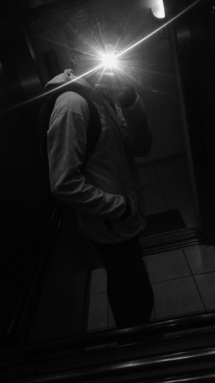 736x1308 Sad Boy Image