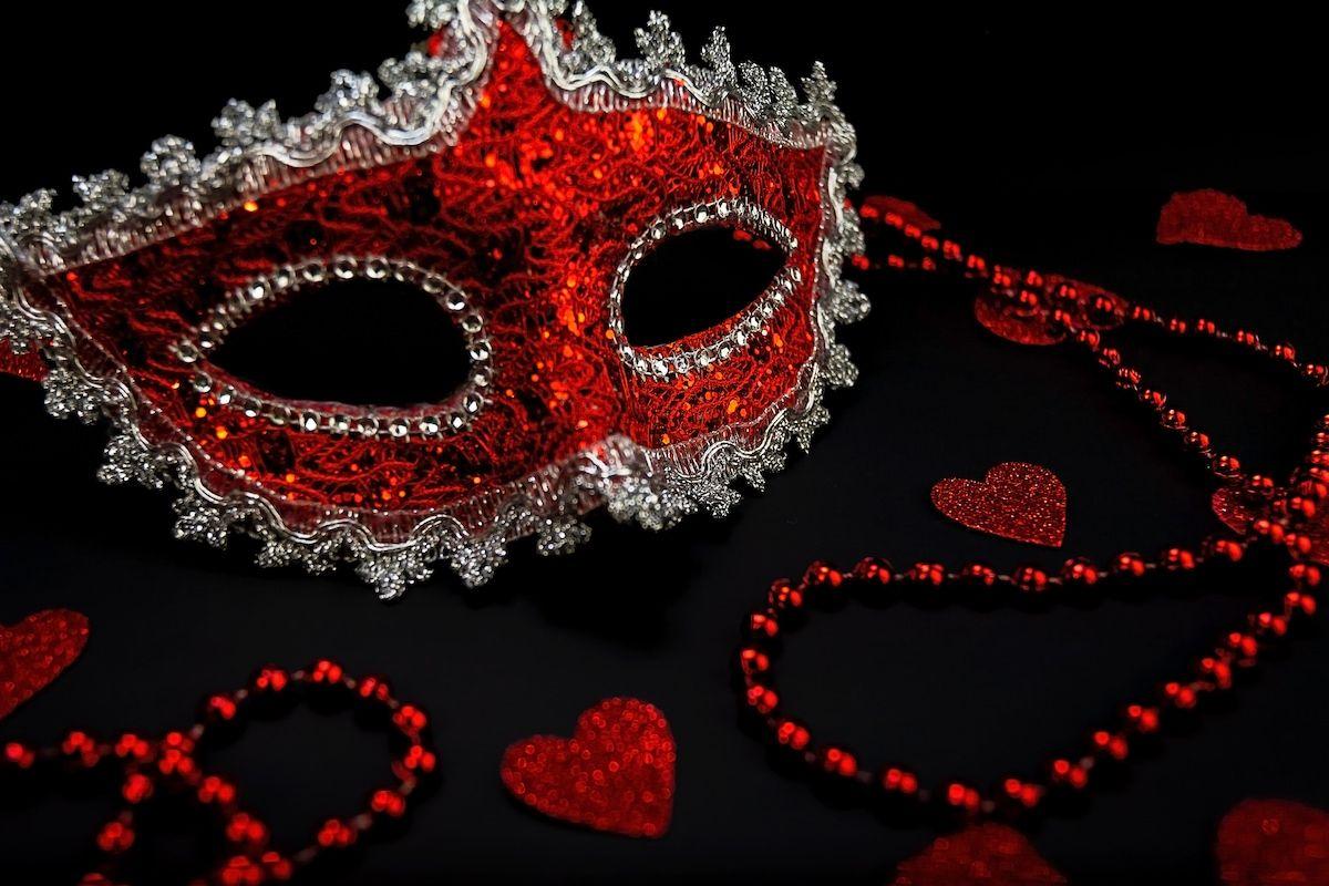 1200x800 Mask design ideas with amazing photo to inspire your next purchase