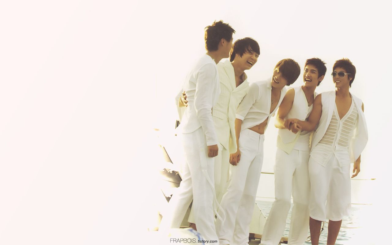 1280x800 DBSK Smoking