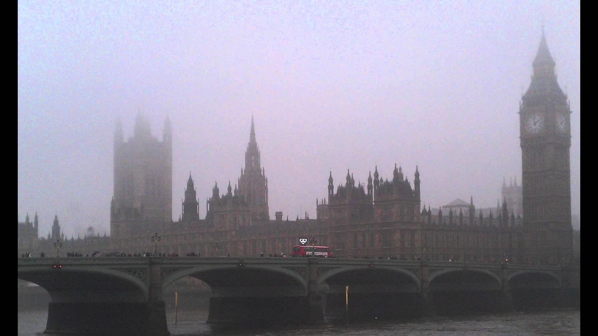 1920x1080 Foggy Day in London HD wallpaper