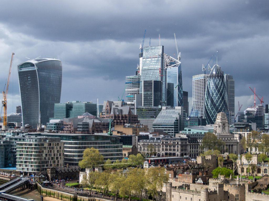 1024x768 London 4K wallpaper for your desktop or mobile screen free and easy to download