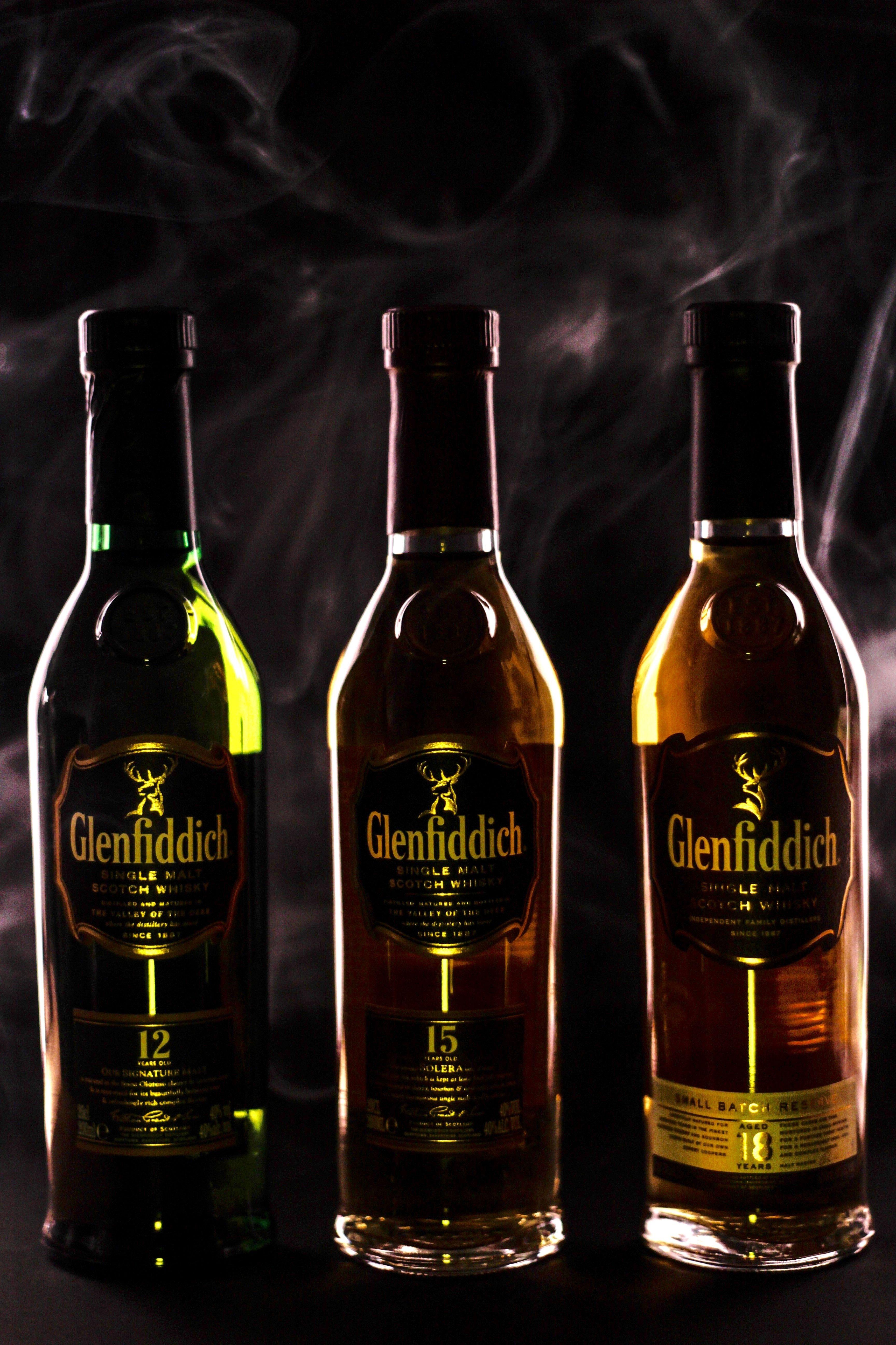 3456x5184 three glenfiddich bottle free image