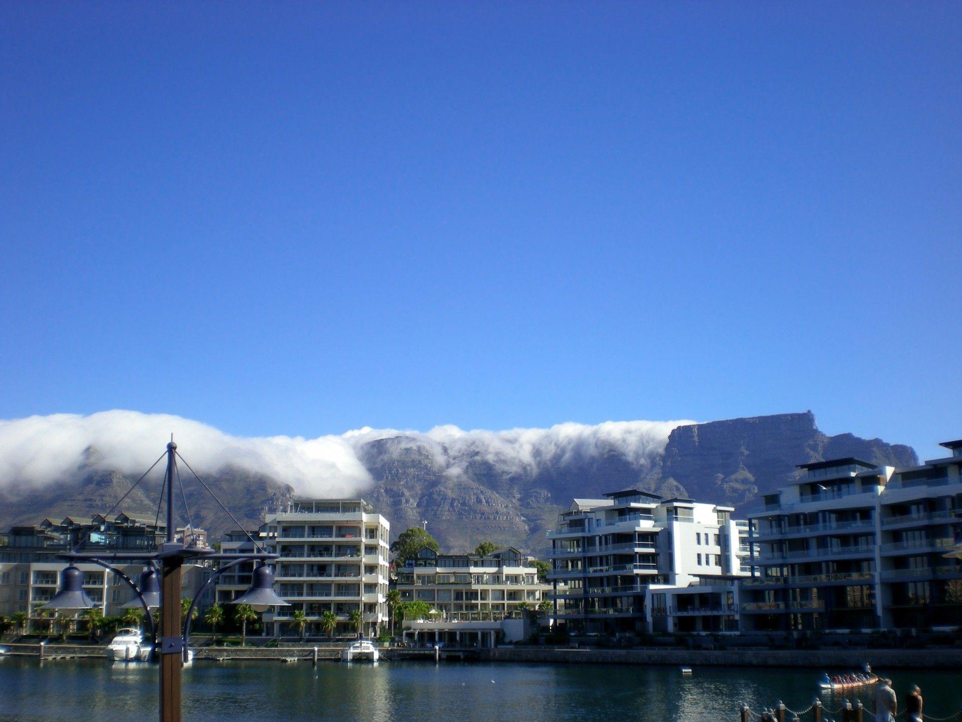 1920x1440 table mountain wallpaper free HD quality download. Mountain wallpaper, Clouds, Table mountain