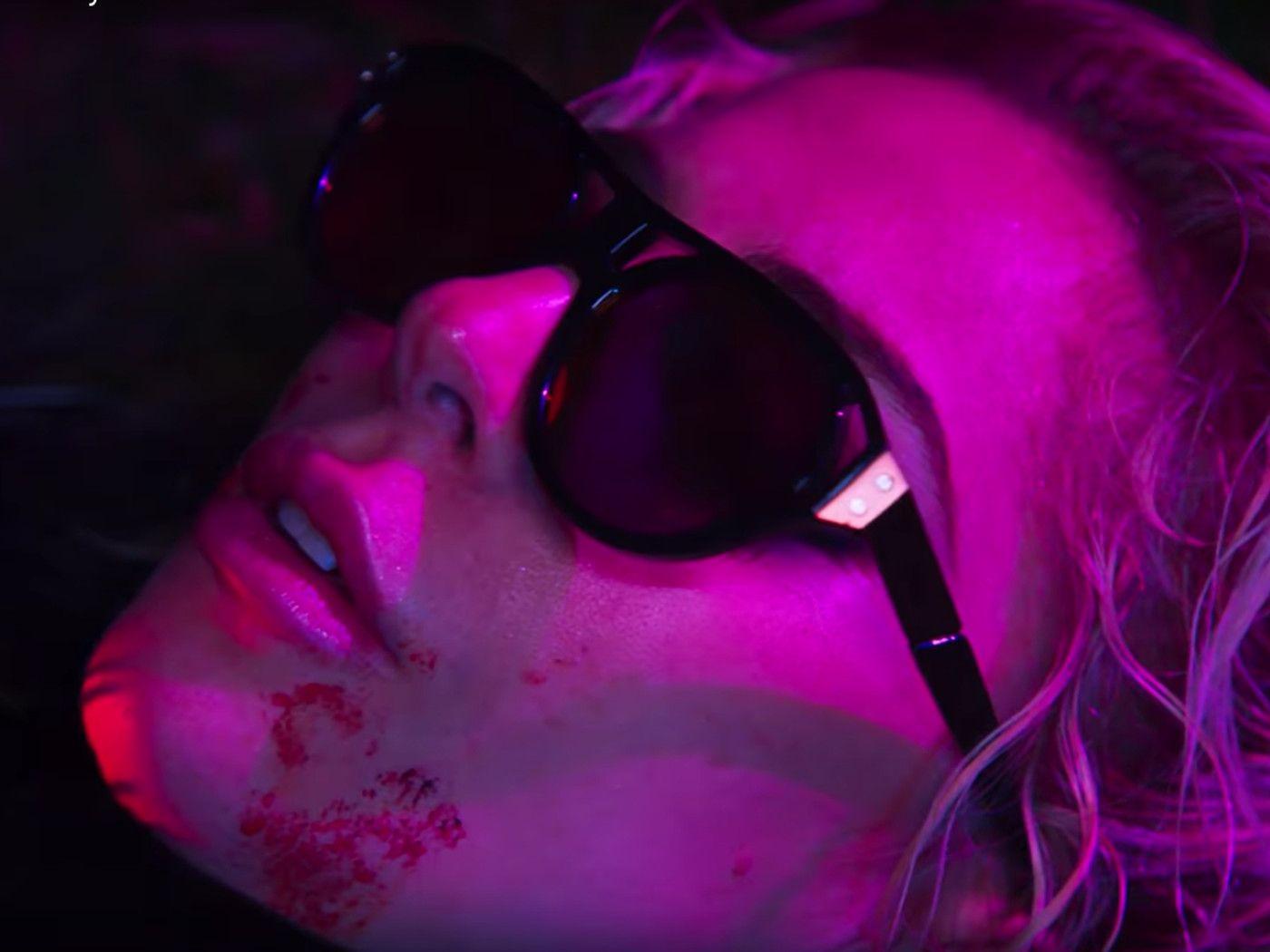 1400x1050 One Video: 'John Wayne'