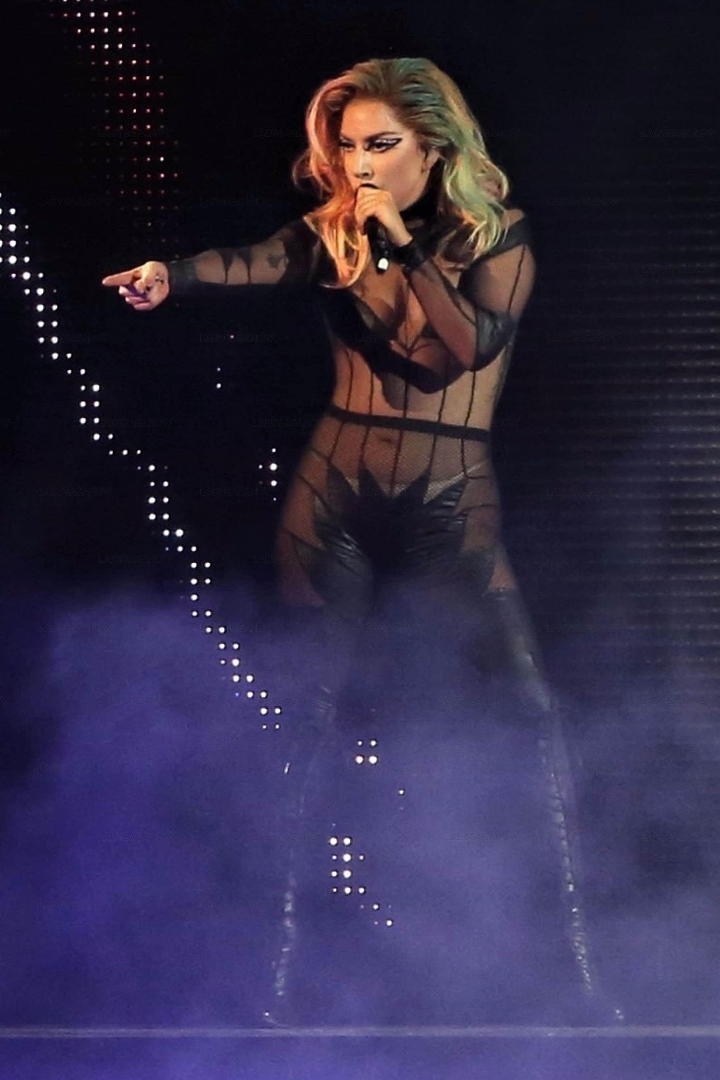 2333x3500 Lady Gaga Joanne World Tour Legends. #MichaelLouis. Lady gaga picture, Lady gaga joanne, Lady gaga photo