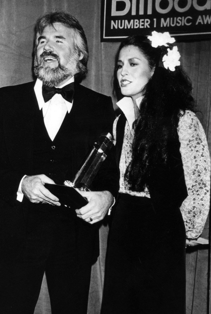 800x1193 Kenny Rogers: Life in Photo