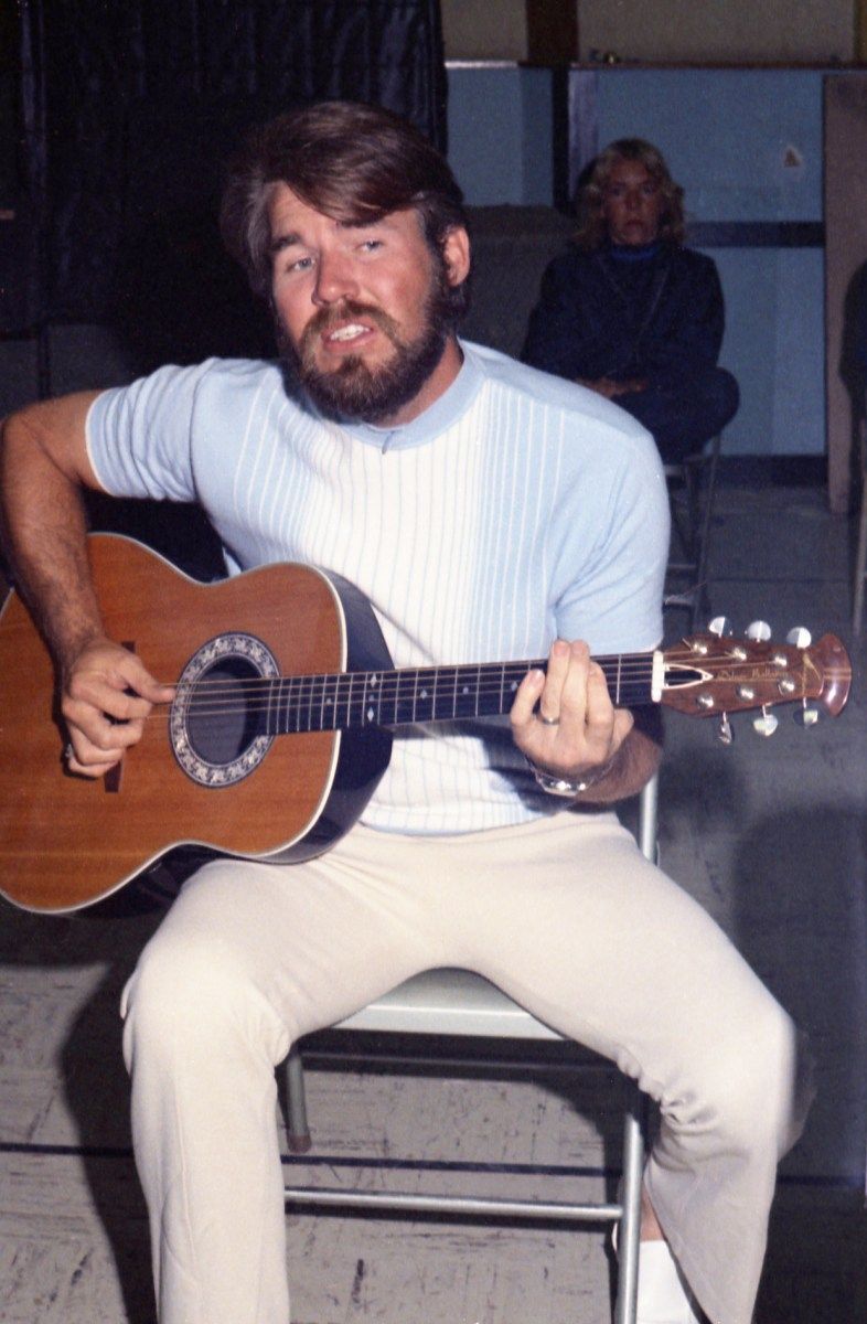 786x1200 Kenny Rogers: Life in Photo