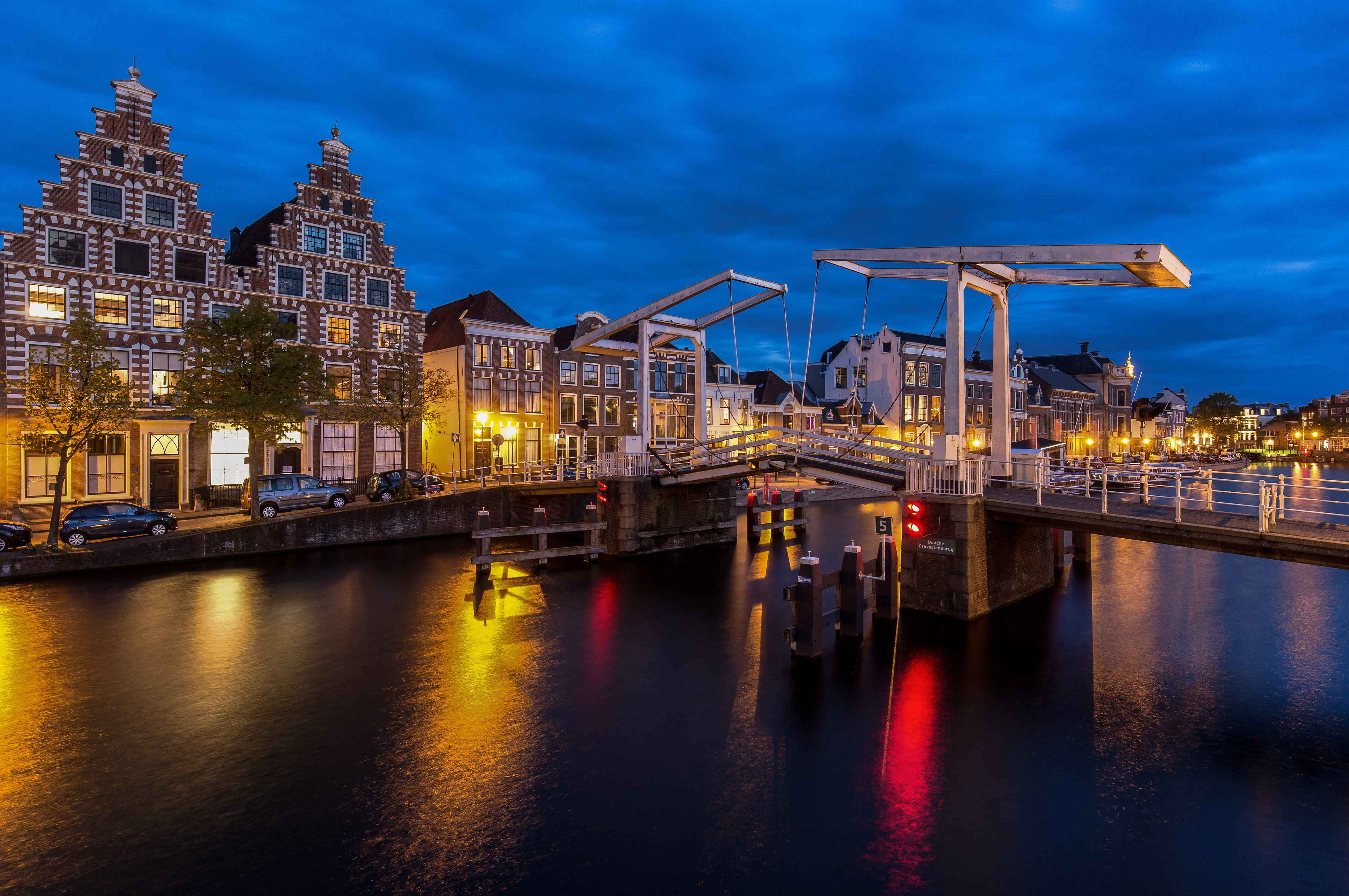 4488x2981 Download Haarlem Netherlands Evening Canal View Wallpaper