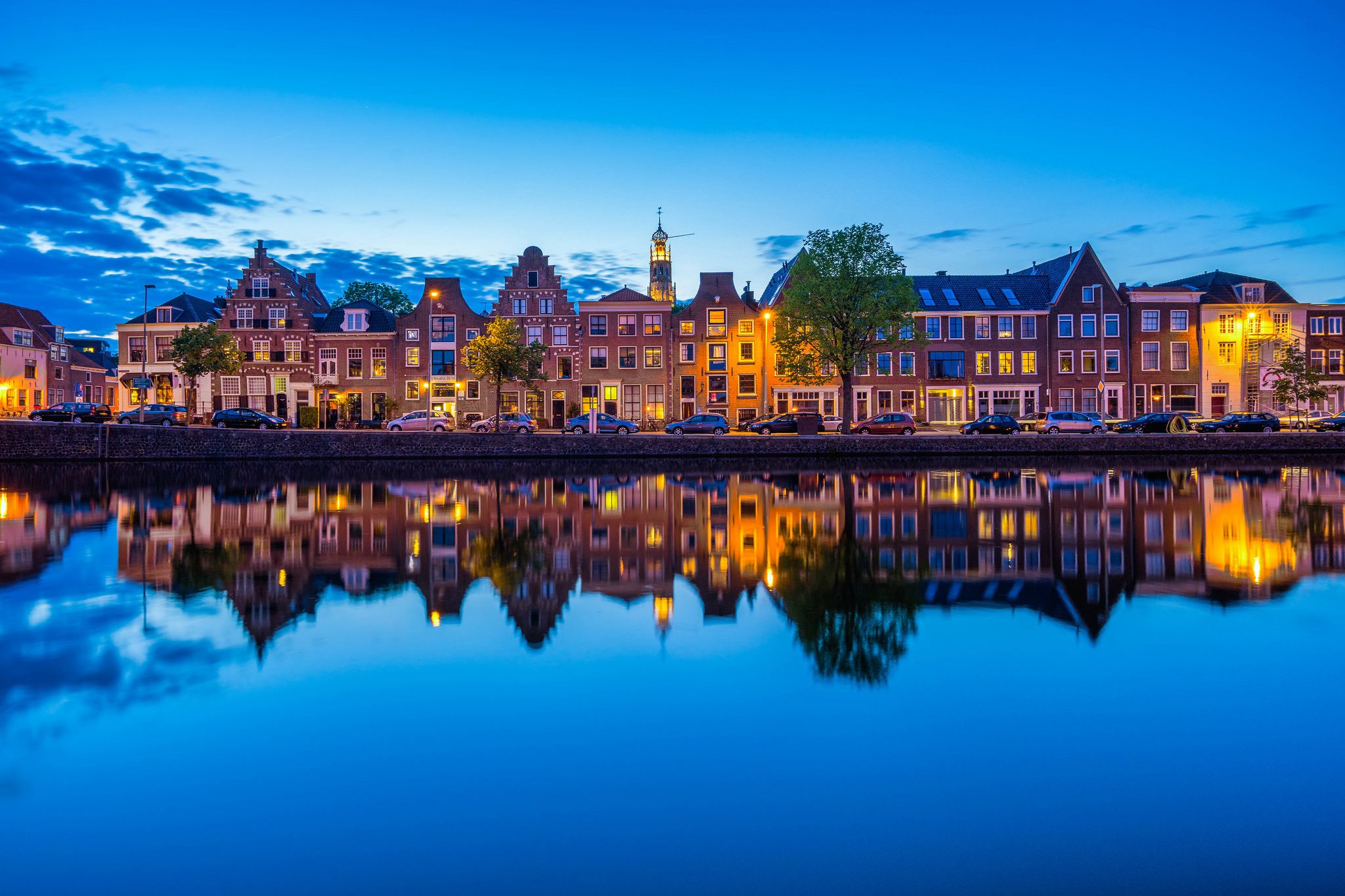 2048x1365 Wallpaper Haarlem, the guy near the river, Haarlem, reflection, Netherlands, Netherlands, building, promenade for mobile and desktop, section город, resolution 2048x1365