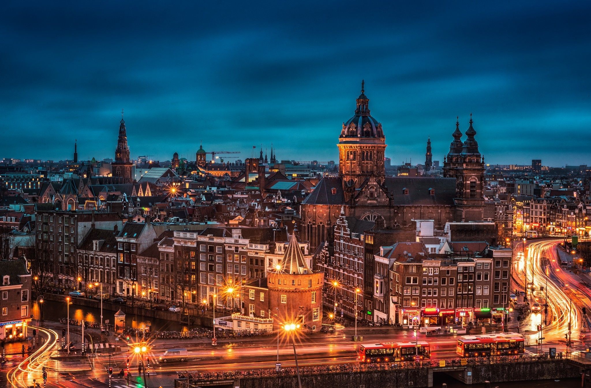 2048x1347 Free Haarlem 4K Wallpaper & Desktop HD Background for PC