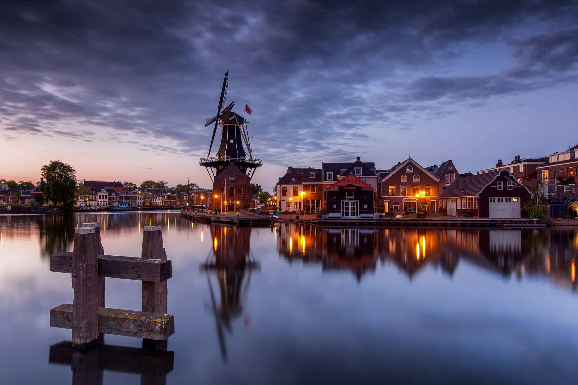 1920x1280 Haarlem Wallpaper
