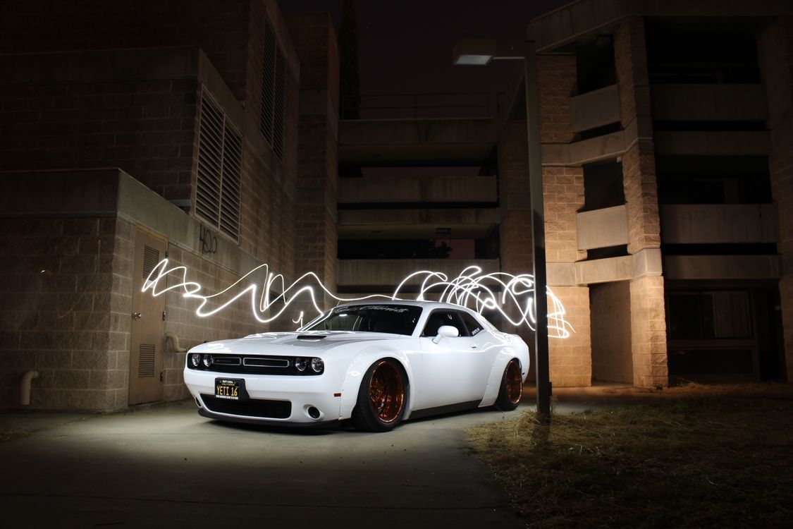 1125x750 White Sports Coupe · Free