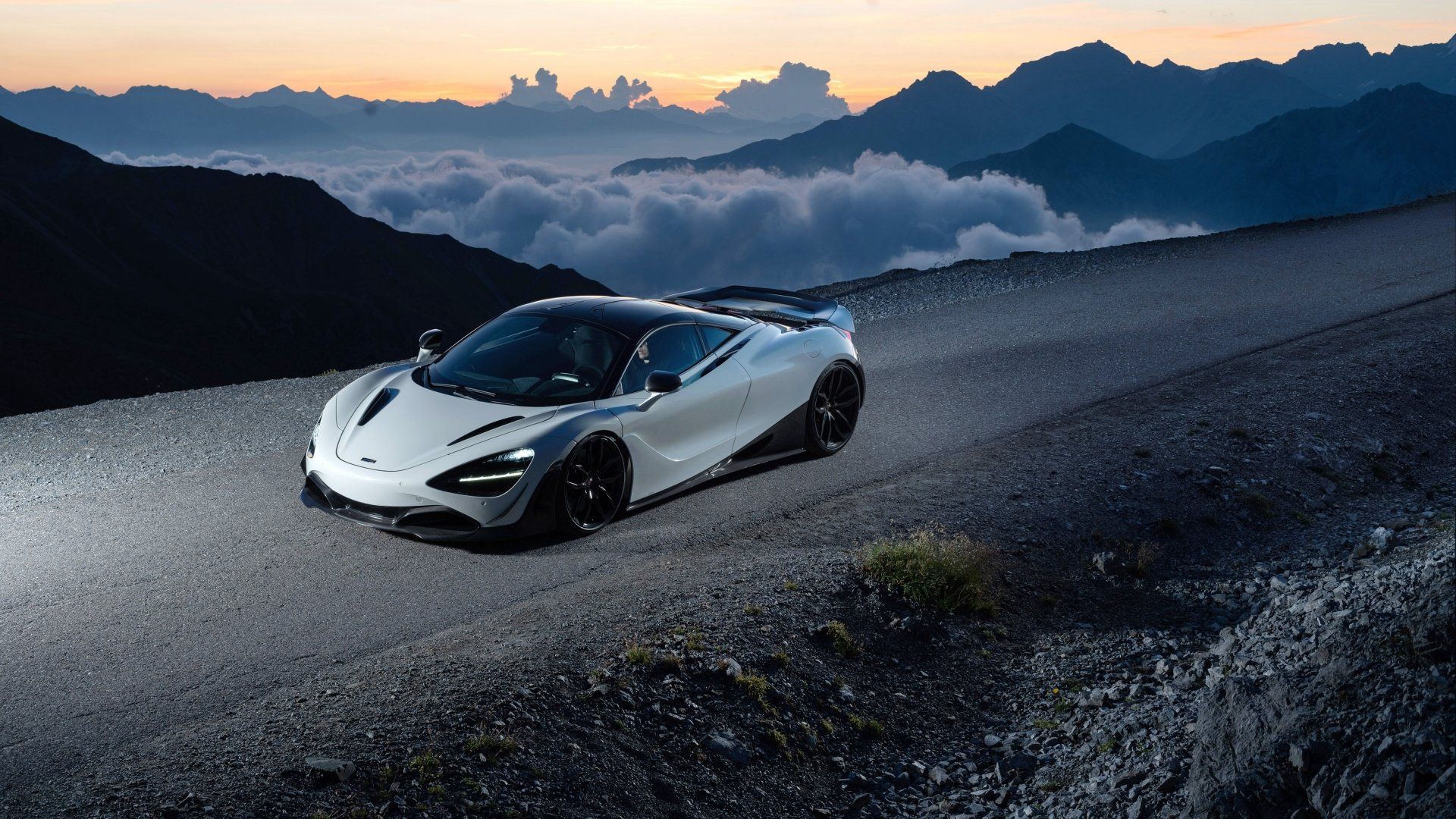 1920x1080 White McLaren 720S