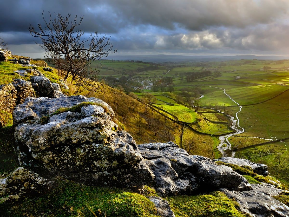 1200x900 Happy valley: a family gathering in the Yorkshire dales