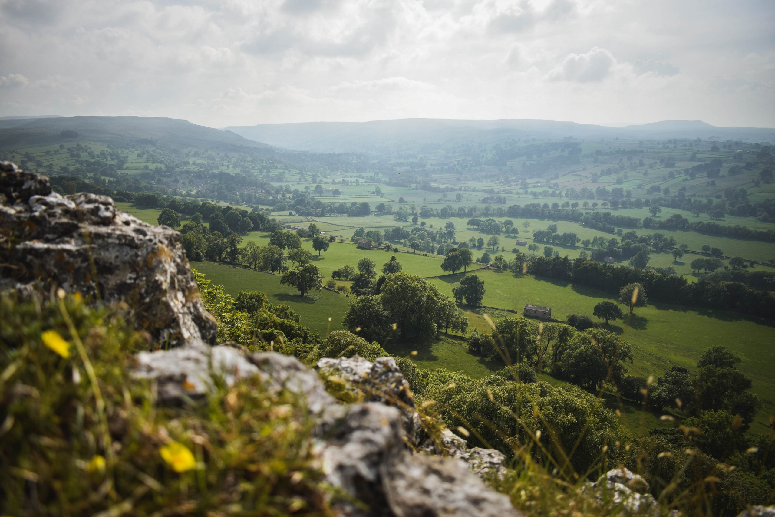 2560x1708 Escape to the Country Dales National Park : Yorkshire Dales National Park