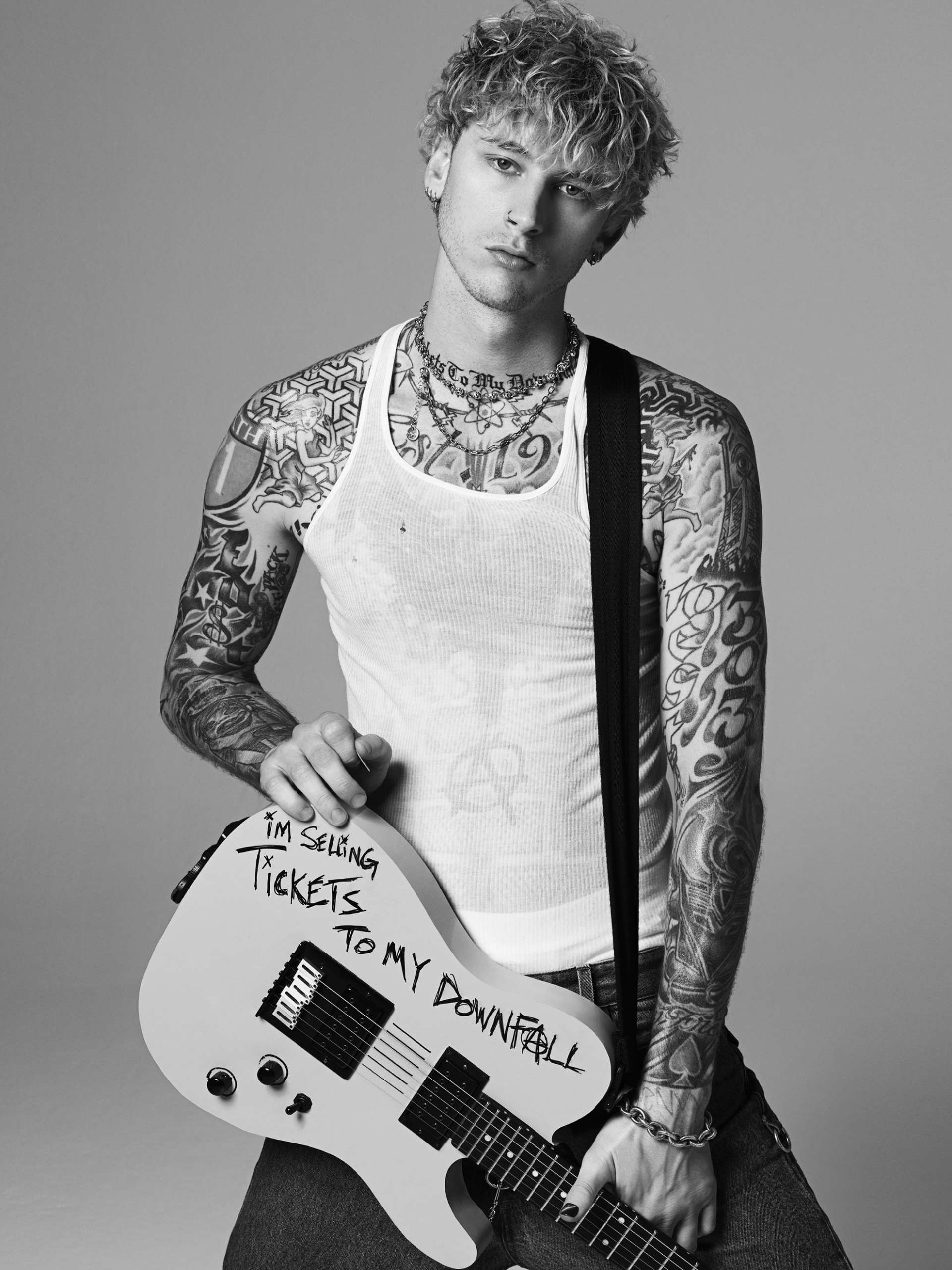 1920x2560 MACHINE GUN KELLY RELEASES NEW MUSIC VIDEO FOR “concert for aliens”