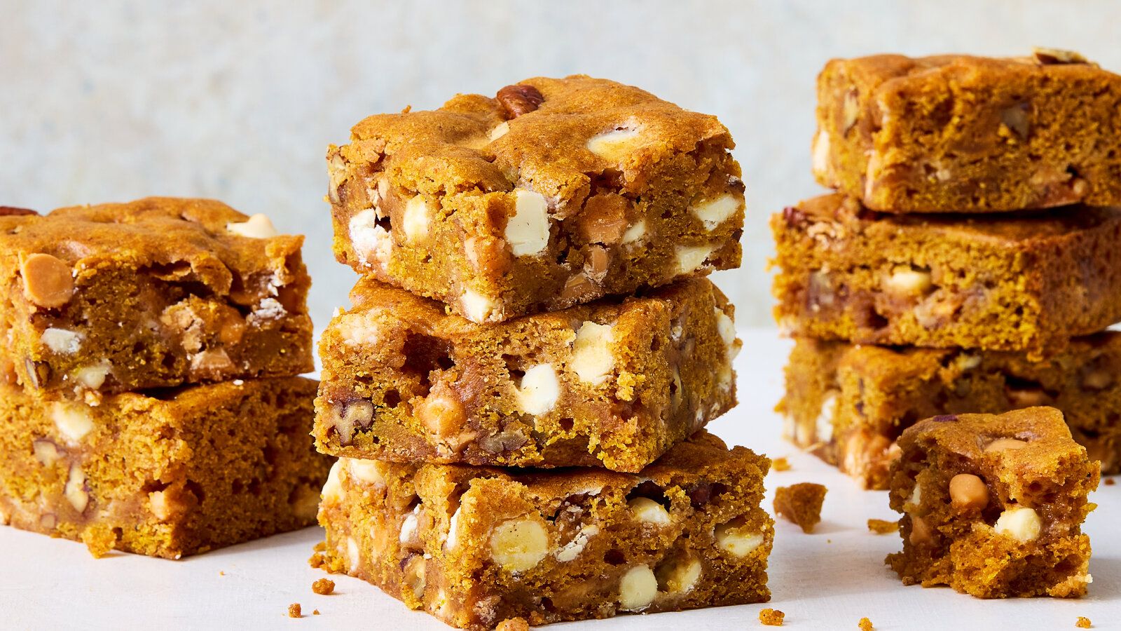 1600x900 Pumpkin Blondies