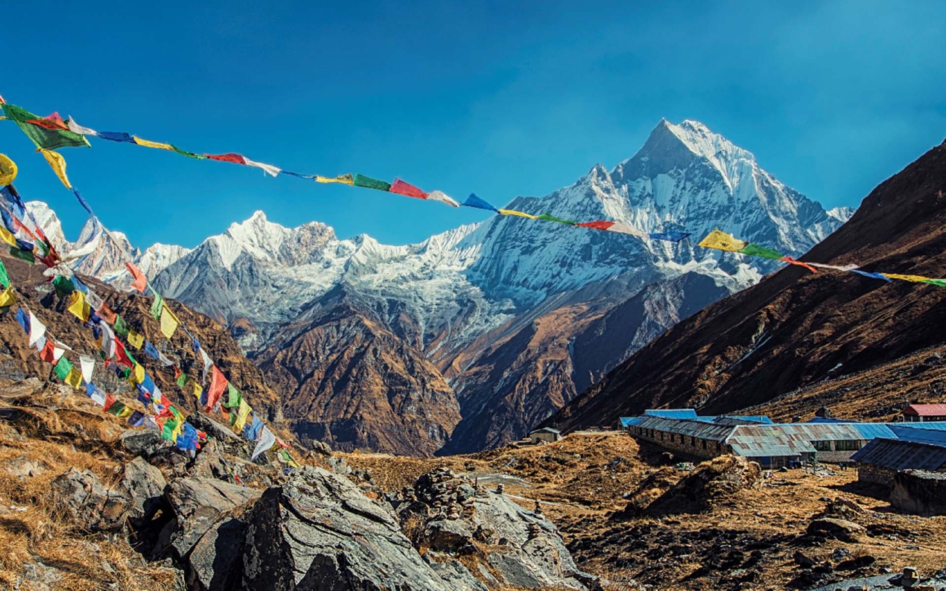 1920x1200 Reasons Why You Must Hike to Annapurna Base Camp: A Journey of Natural Beauty, Cultural Richness, and Personal Accomplishment