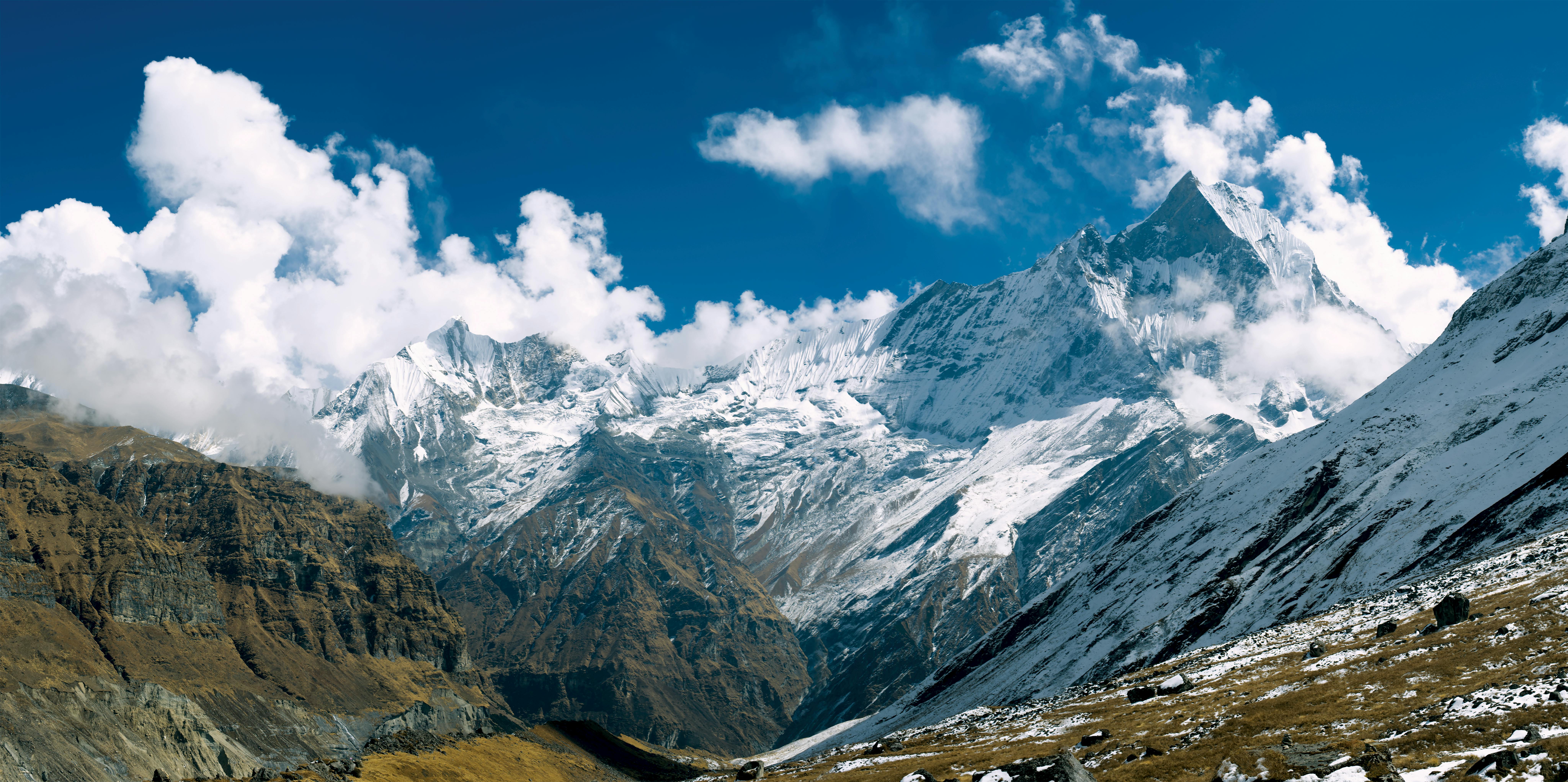 8192x4084 Annapurna Base Camp Trek Cost for Nepali, Indian & Foreign Trekkers
