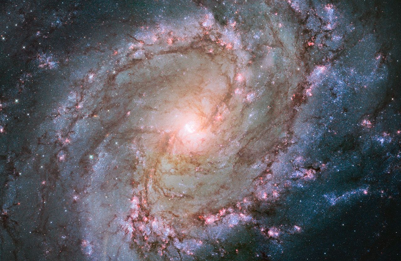 1280x833 Hubble View Of Barred Spiral Galaxy Messier 83
