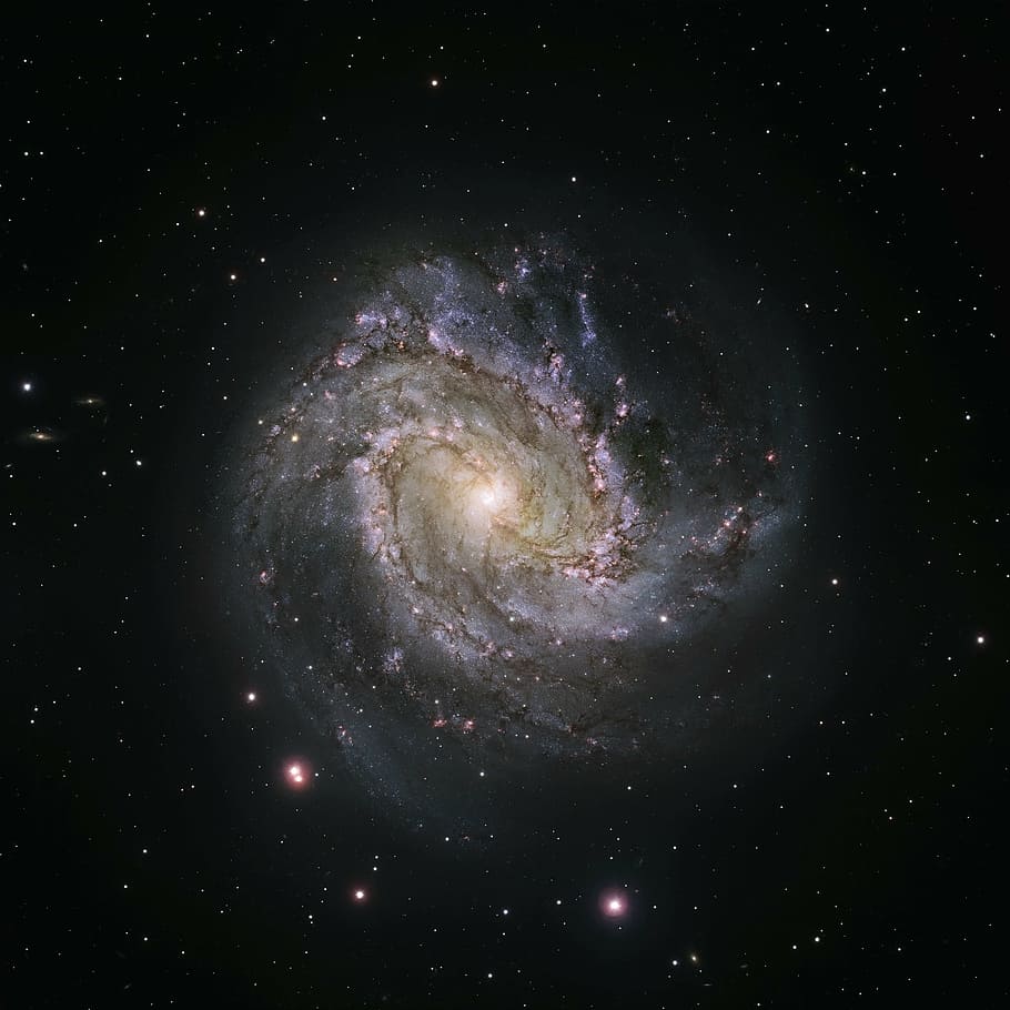 910x910 Pinwheel galaxy 1080P, 2K, 4K, 5K HD wallpaper free download