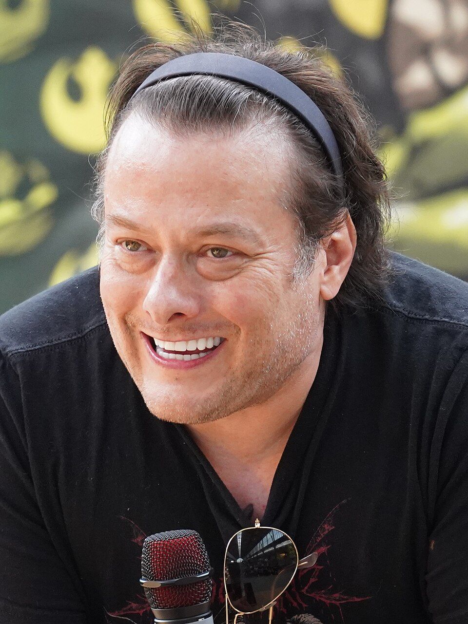 960x1281 Edward Furlong