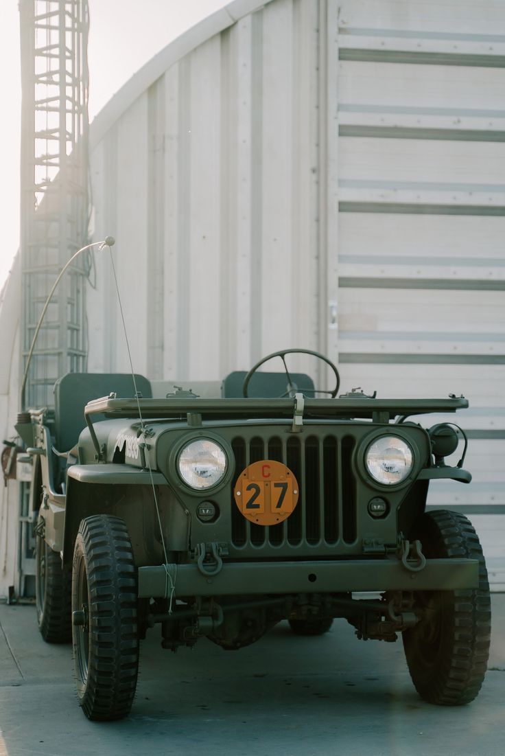 736x1101 Military Jeep : back drop