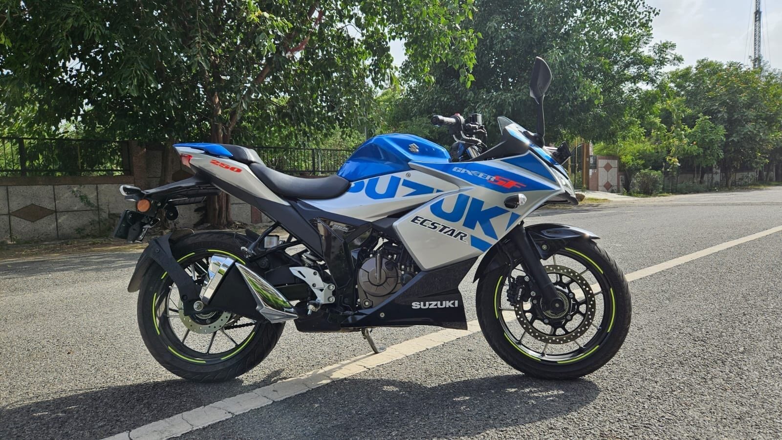 1600x900 Suzuki Gixxer SF 250: First ride in picture