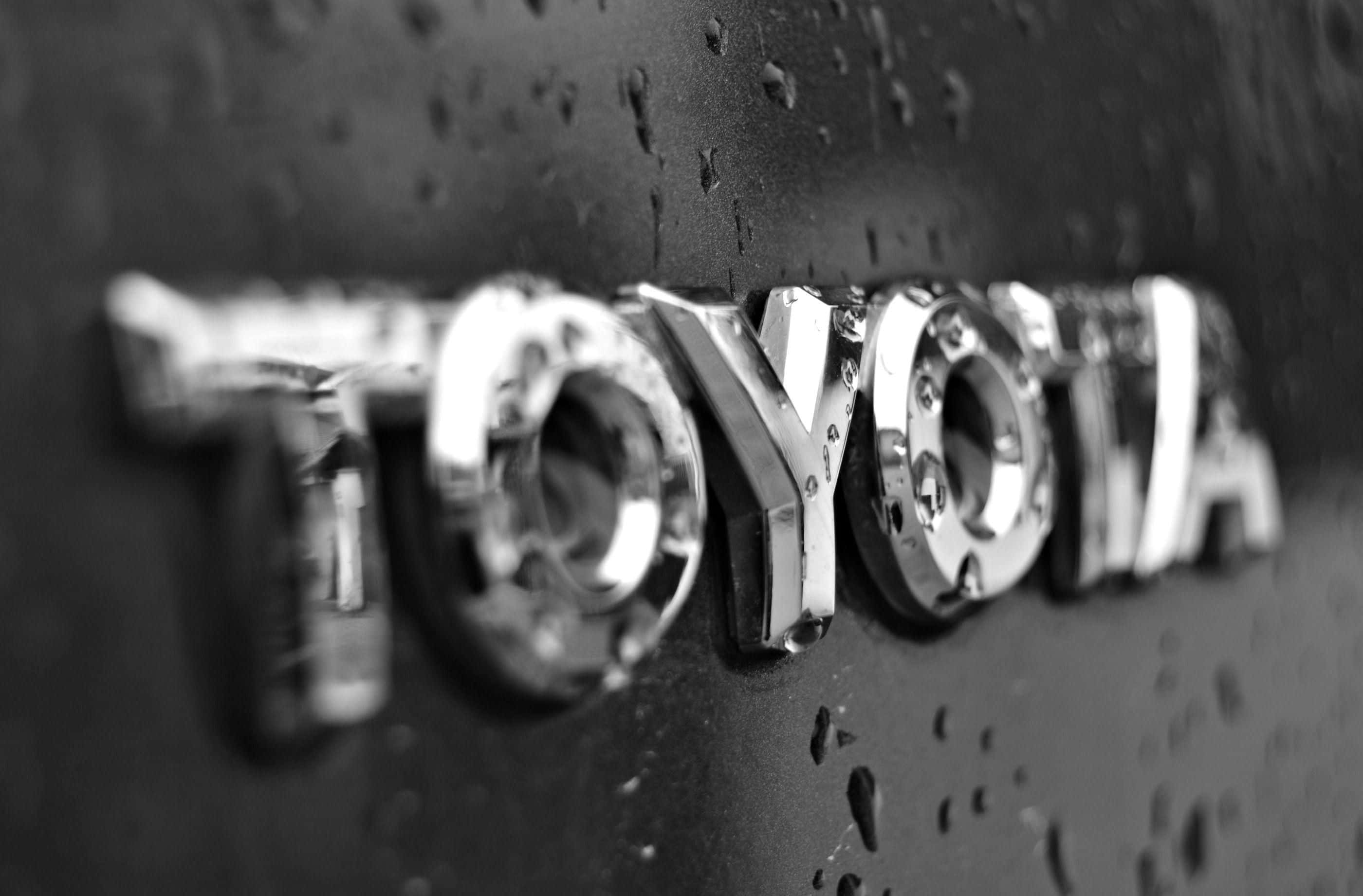 2800x1840 Download The power and style of a Toyota Background