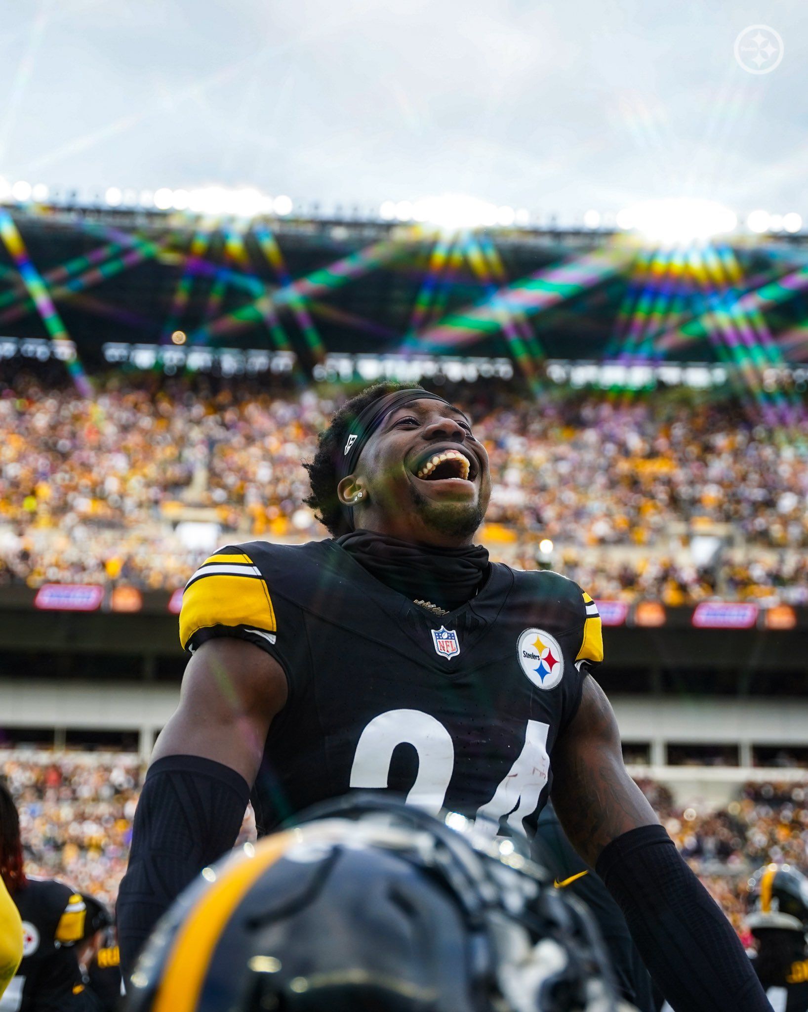 1636x2048 Joey Porter Jr Wallpaper