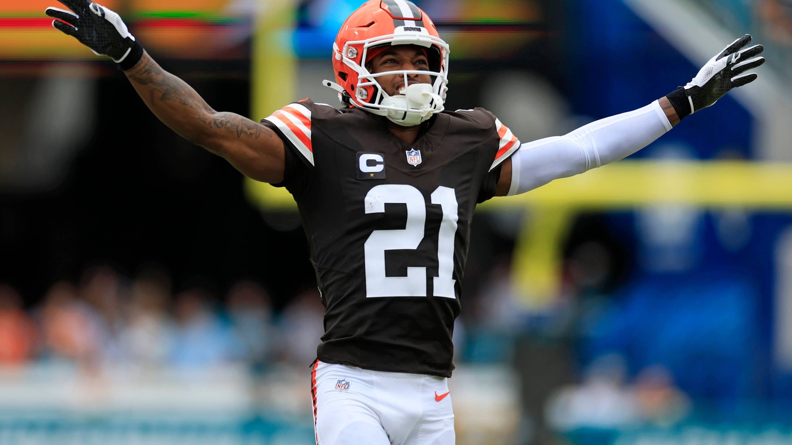 2560x1440 Steelers Have Bigger Joey Porter Jr. Contract Concern Than Denzel Ward's Deal