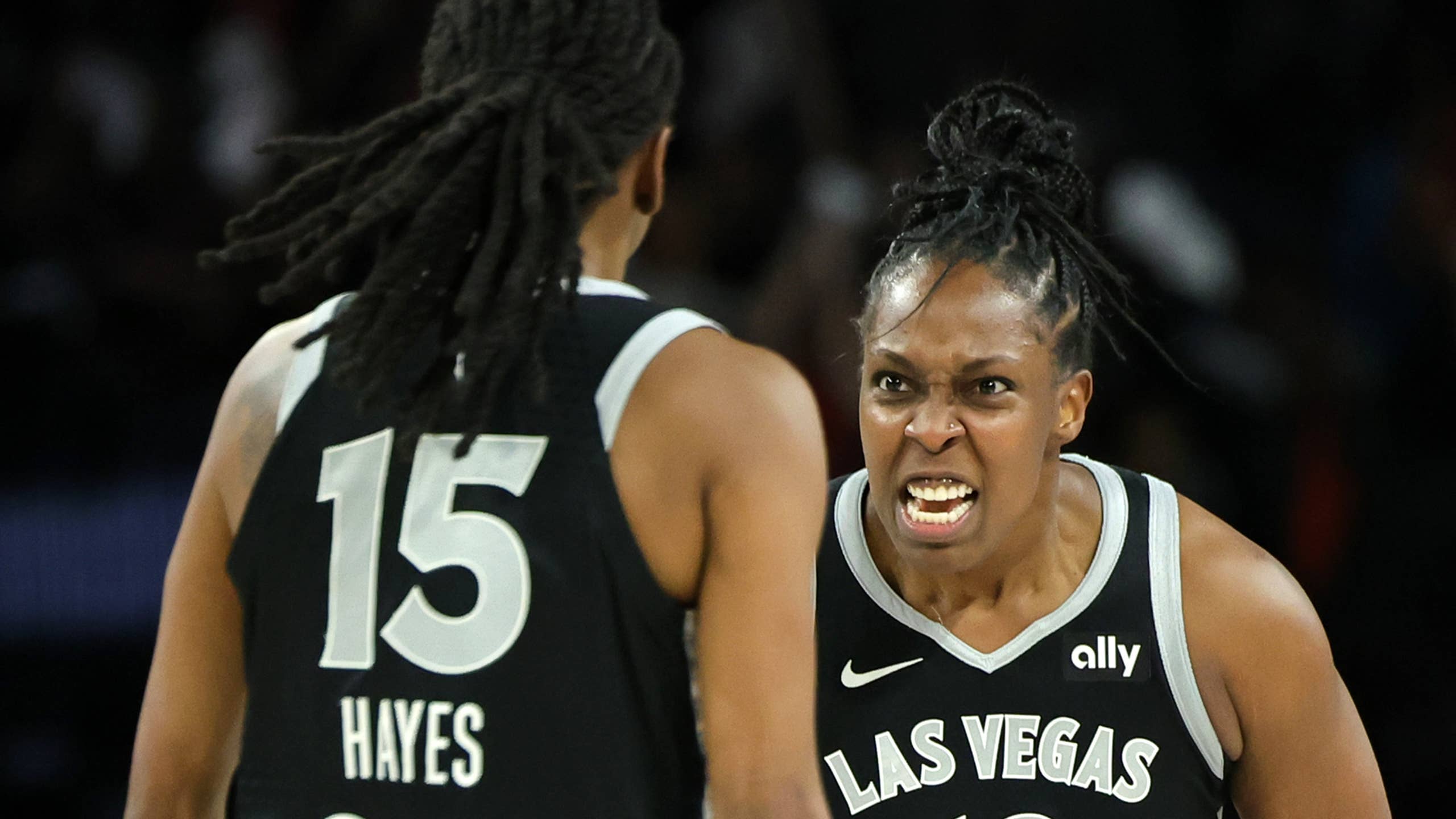 2560x1440 Aces Star Chelsea Gray Addresses Untoward Incident During Fever Game