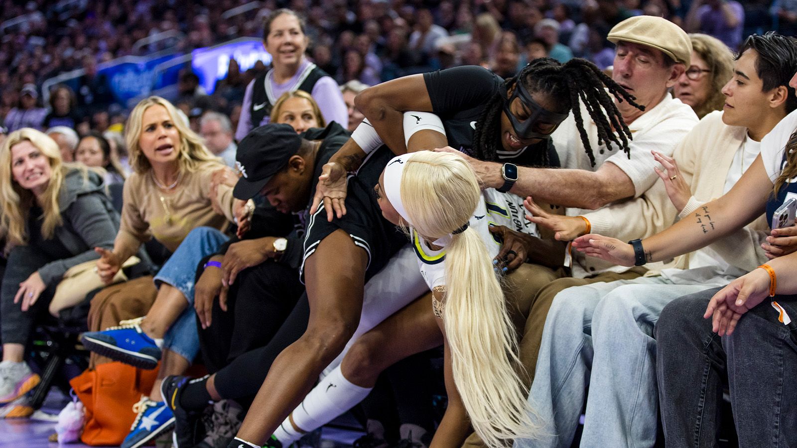 1600x900 Horrendous Blown Call Proves WNBA Has An Officiating Problem