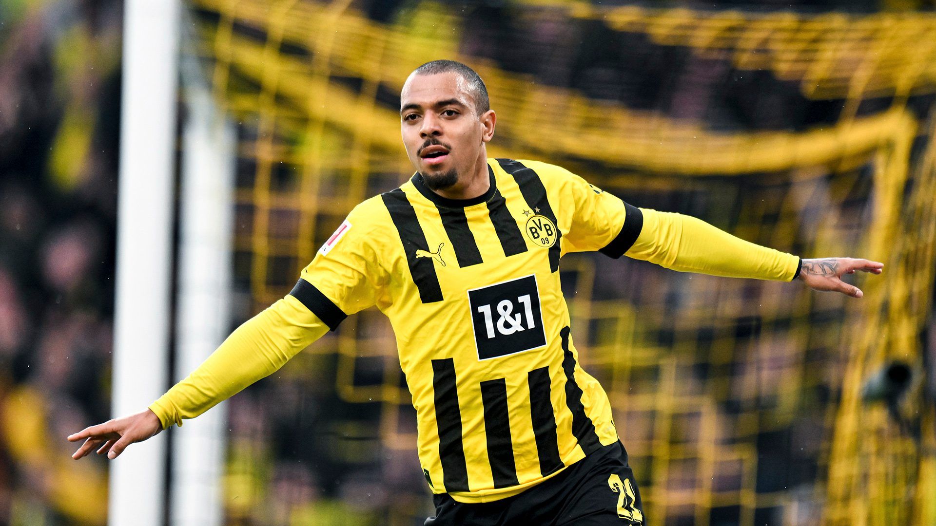 1920x1080 Donyell Malen Wallpaper