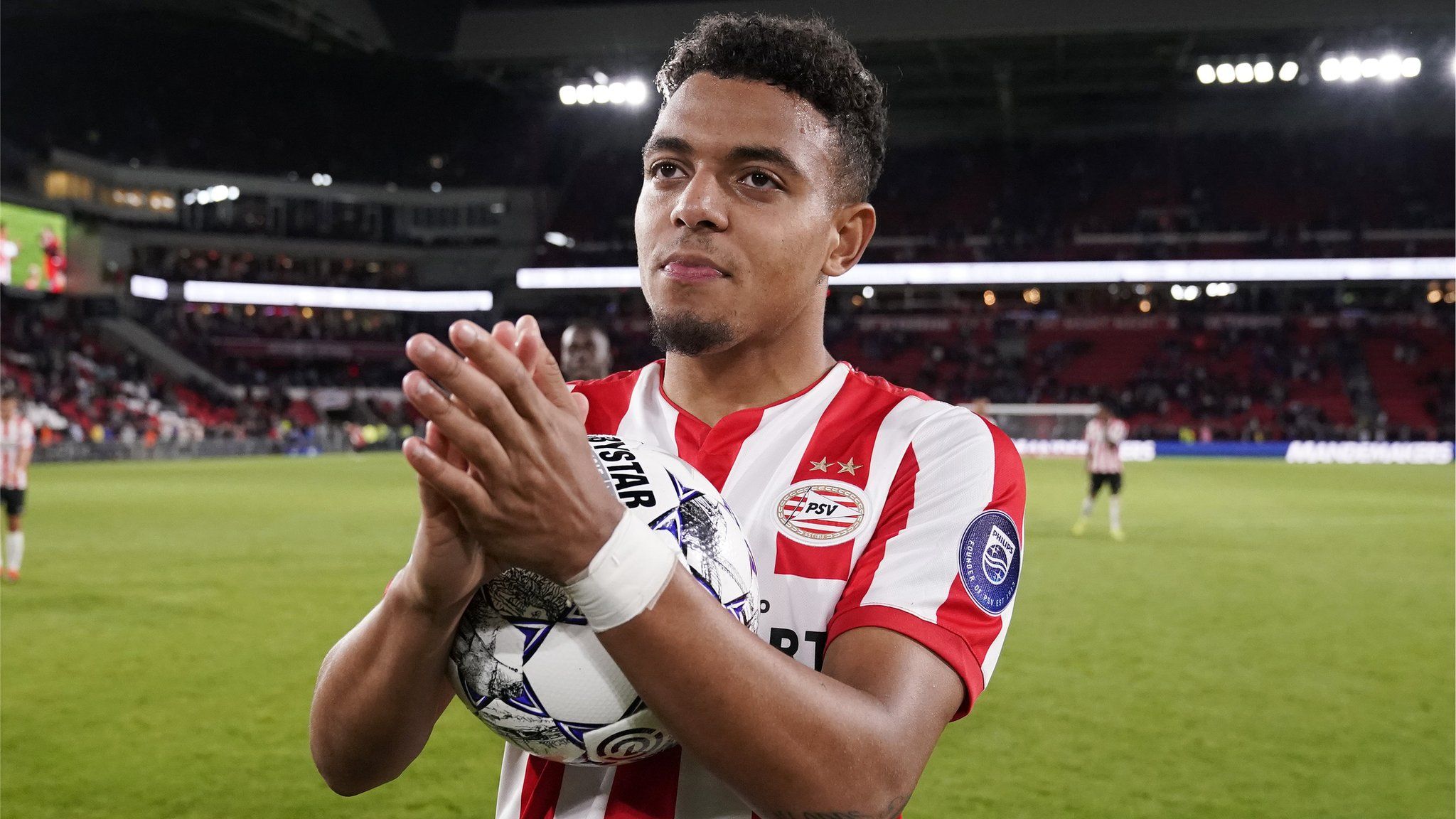 2048x1152 Donyell Malen: PSV Eindhoven youngster scores five in rout over Vitesse