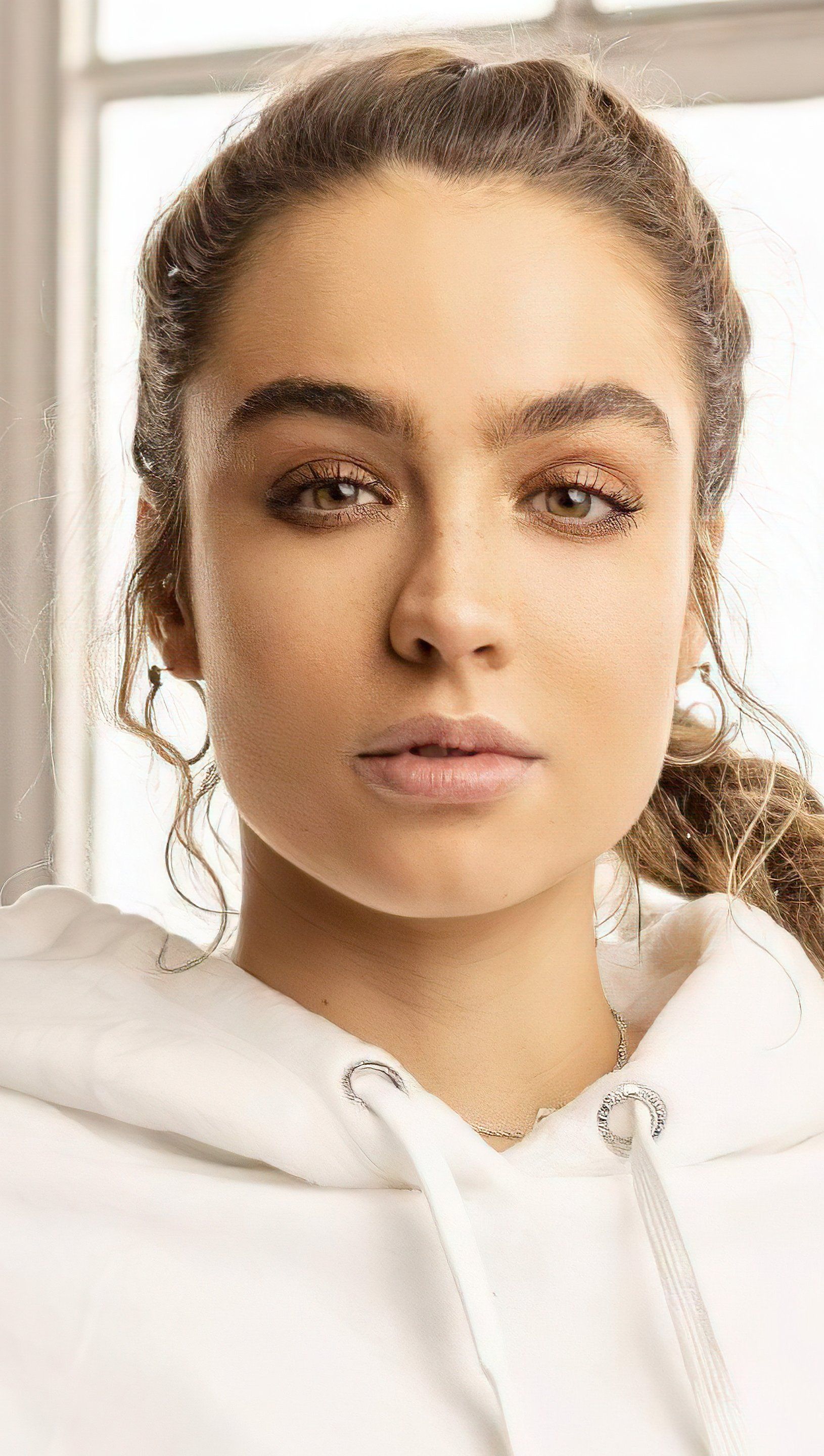 1630x2880 Sommer Ray activewear Wallpaper 4K for iPhone and Mobile Phone