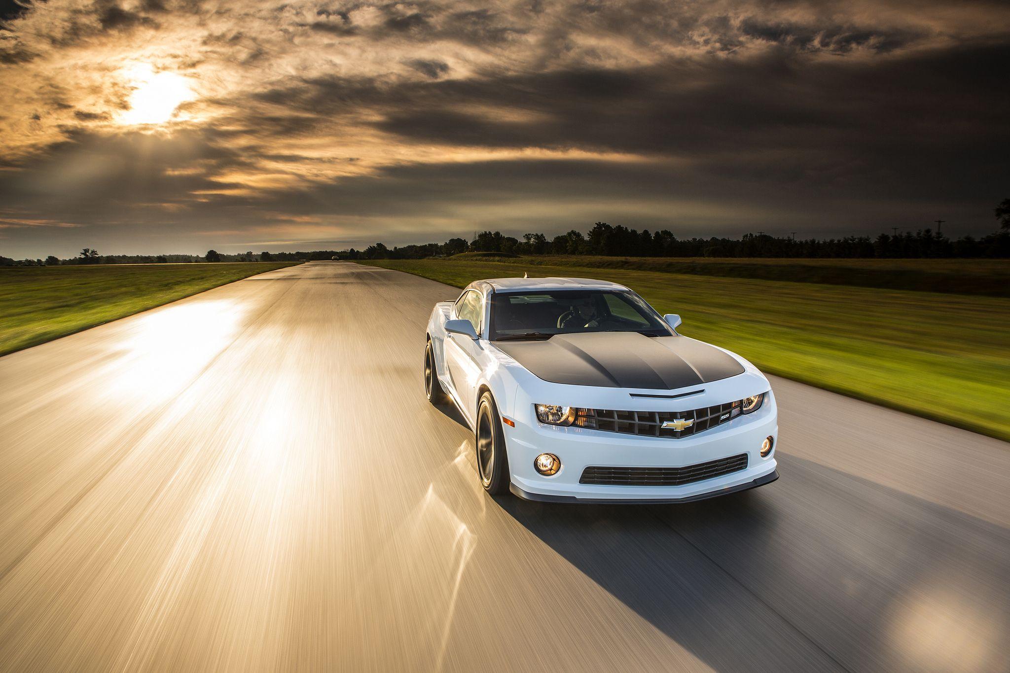 2048x1365 Chevrolet Camaro 1LE sportcar wallpaperx1365