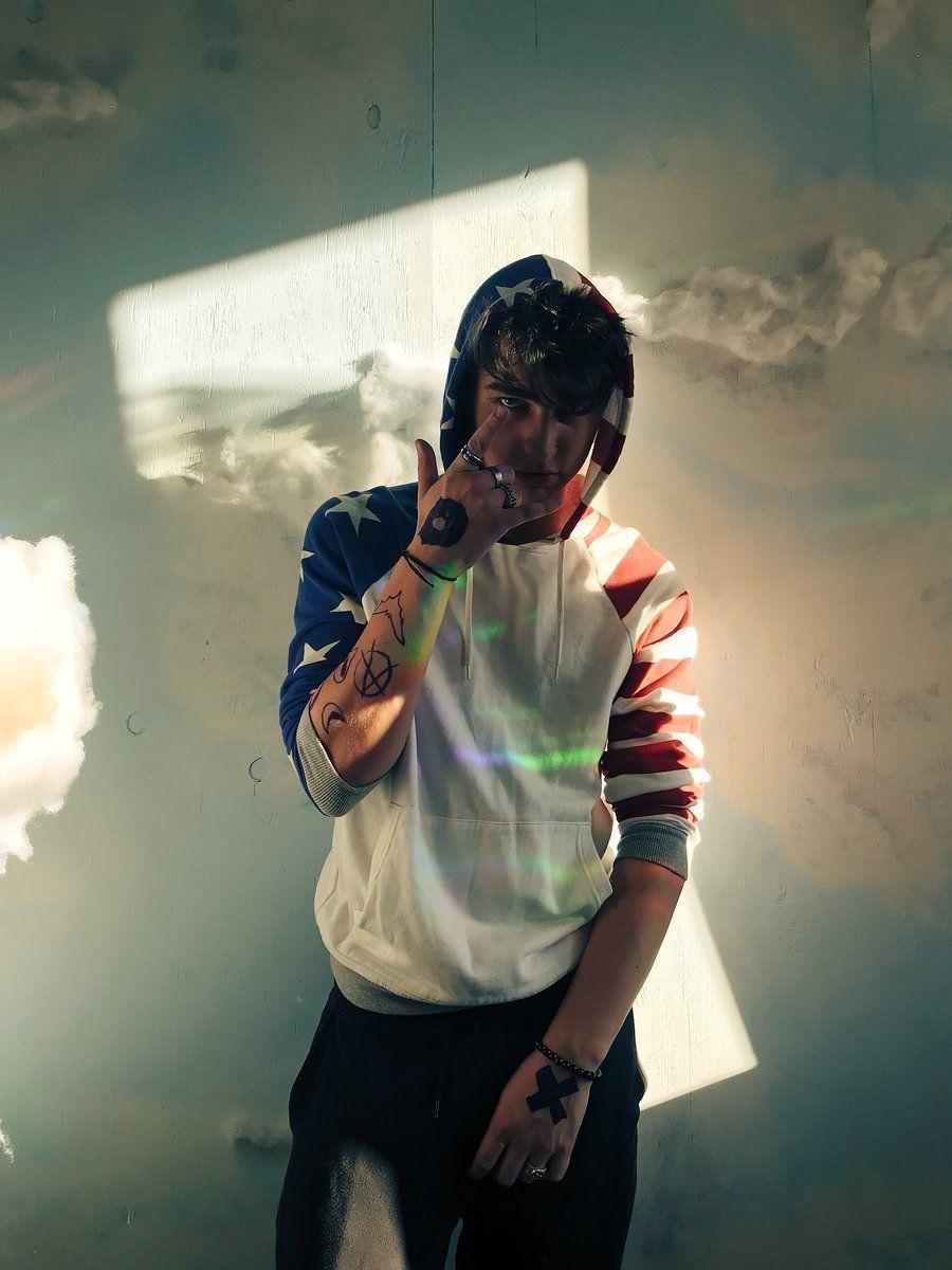 900x1200 Aesthetic Wallpaper Aesthetic Colby Brock