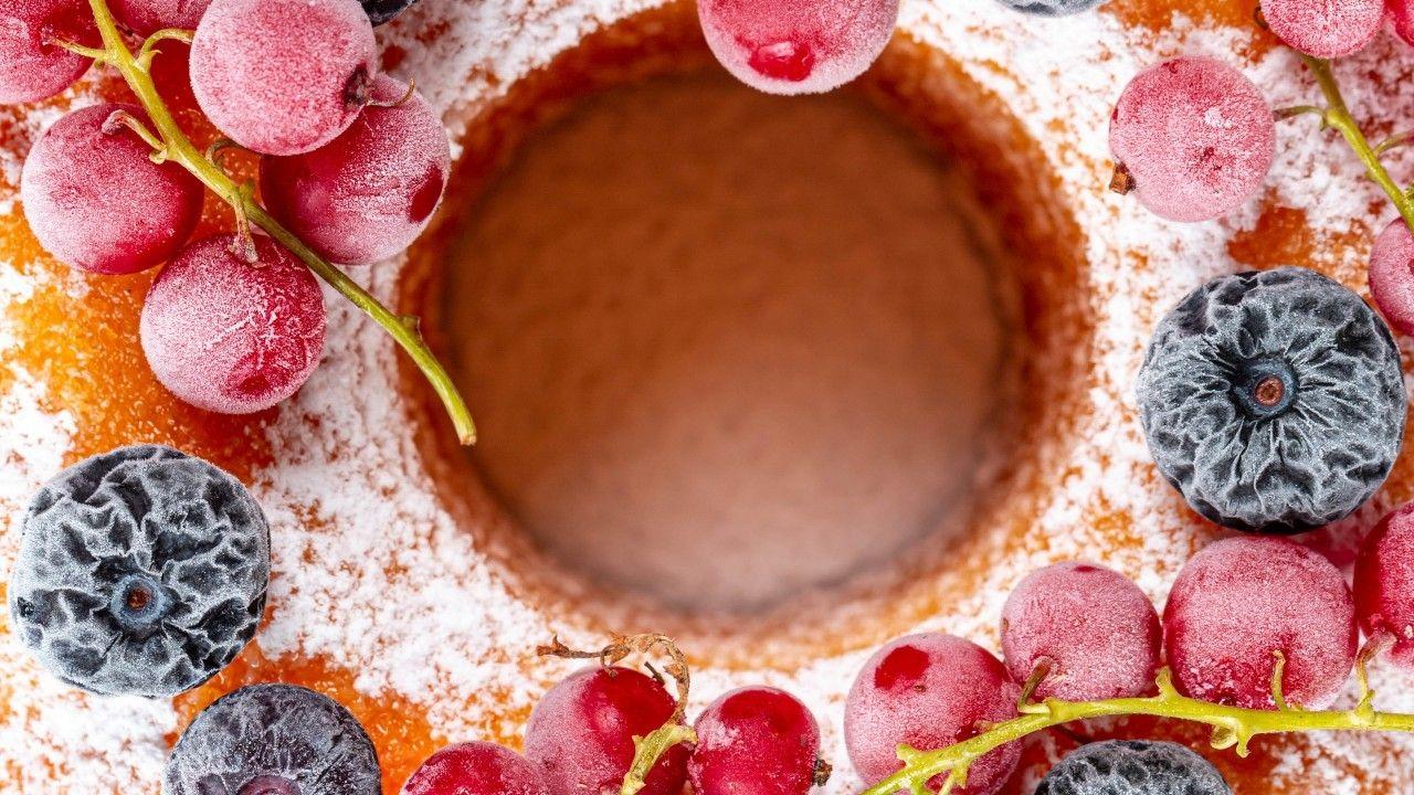 1280x720 Download 1280x720 Berry Pie, Sugar Powder, Dessert, Baking, Fruits Wallpaper