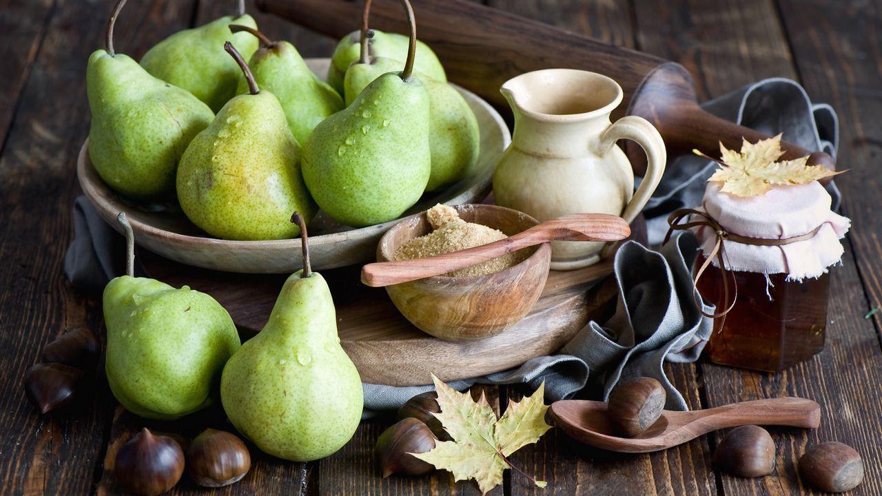 1280x720 Download wallpaper 1280x720 pears, chestnuts, honey, sugar hd, hdv, 720p HD background