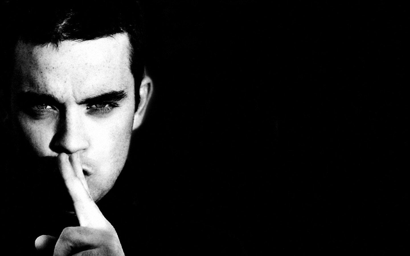 1440x900 Robbie Williams Wallpaper HD Wallpaper