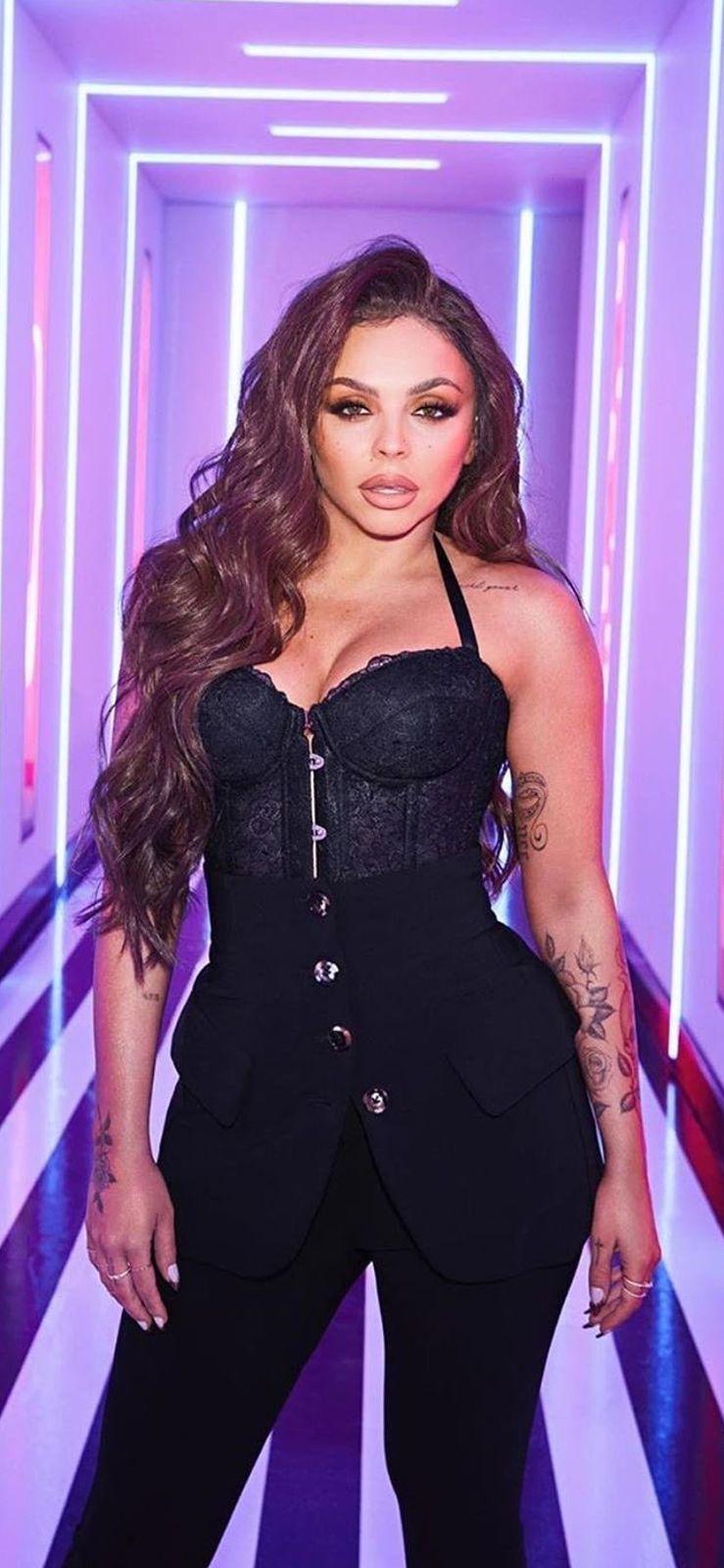 739x1600 Little Mix