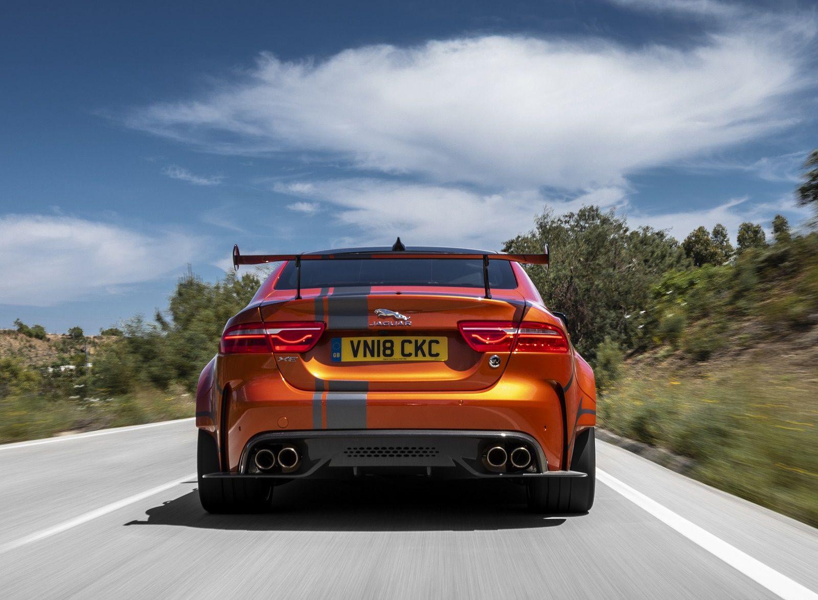 1600x1174 Jaguar XE SV Project 8 Rear Wallpaper (15)