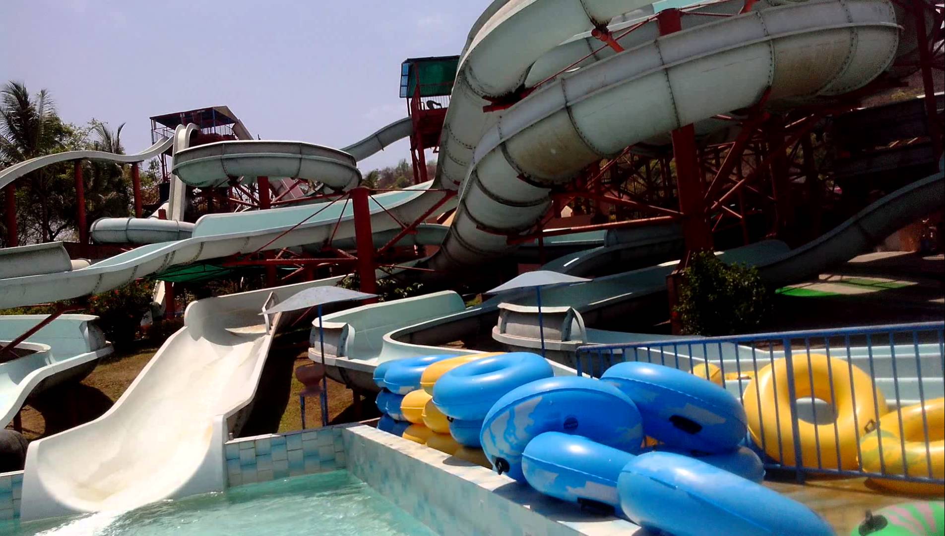 Water Slide Wallpapers - Top Free Water Slide Backgrounds - WallpaperAccess