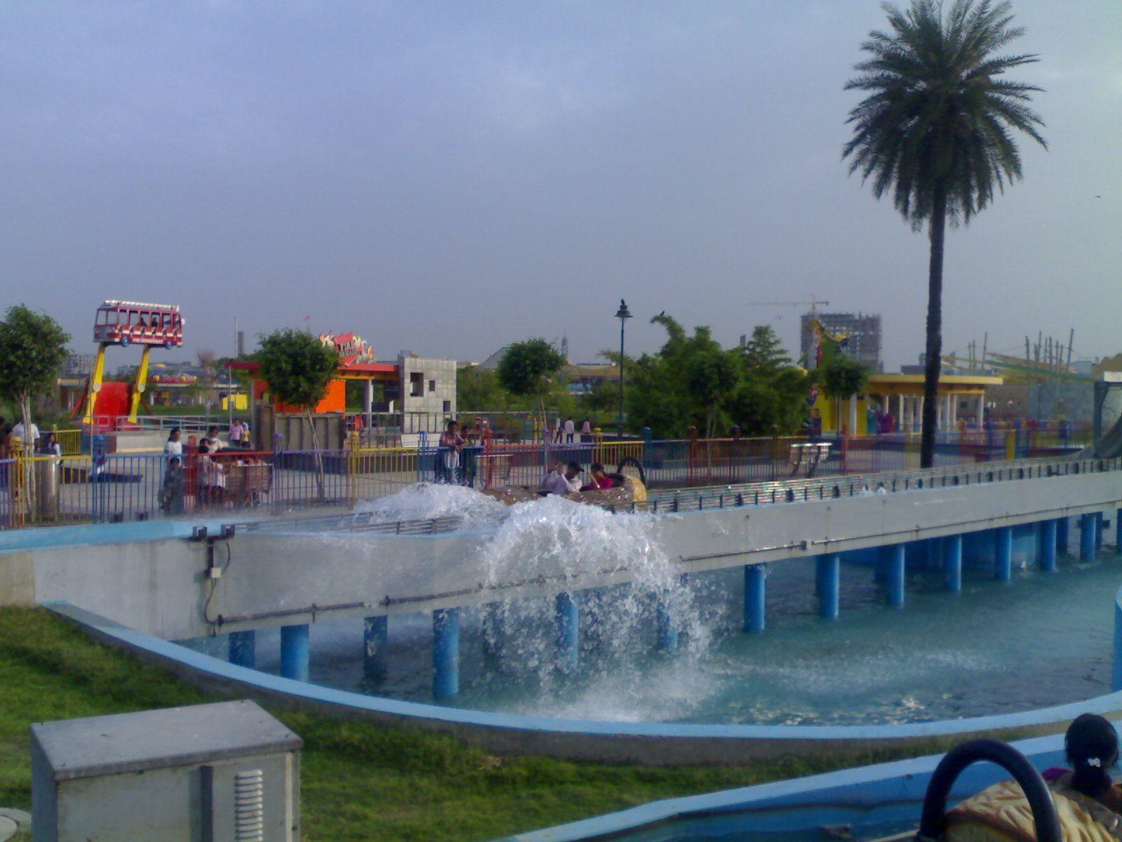 1600x1200 Splash The Water Park, Delhi: How To Reach, Best Time & Tips