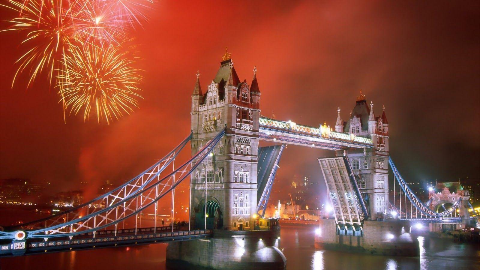 1600x900 New Year at London Bridge HD Wallpaper. Car Wash Girls