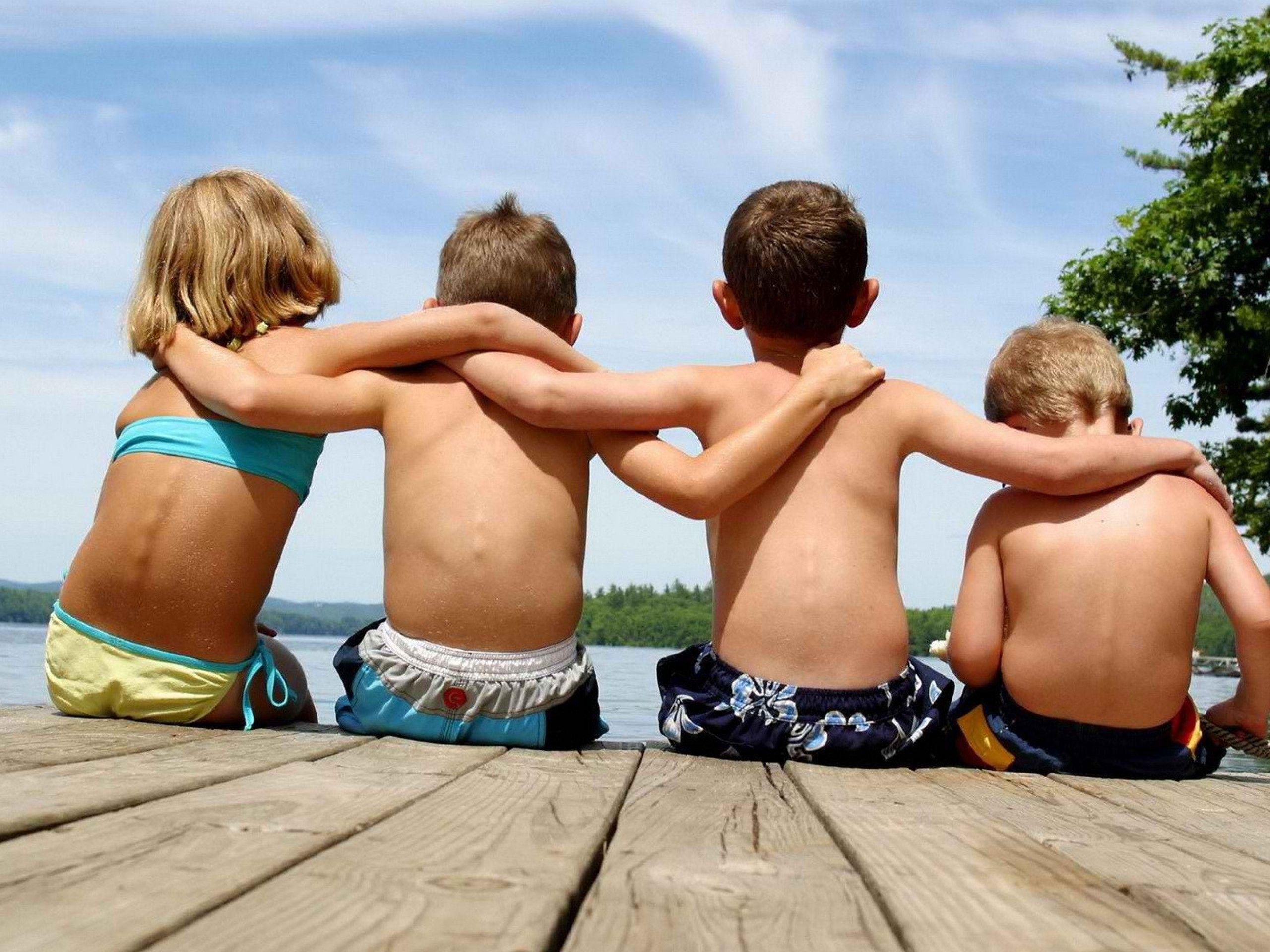 2560x1920 Girls Beach Sand Summer Children