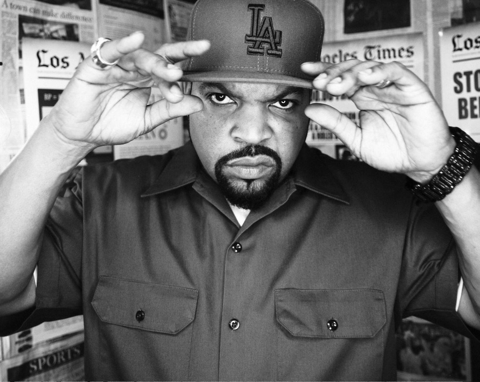 1600x1274 Compton Wallpaper